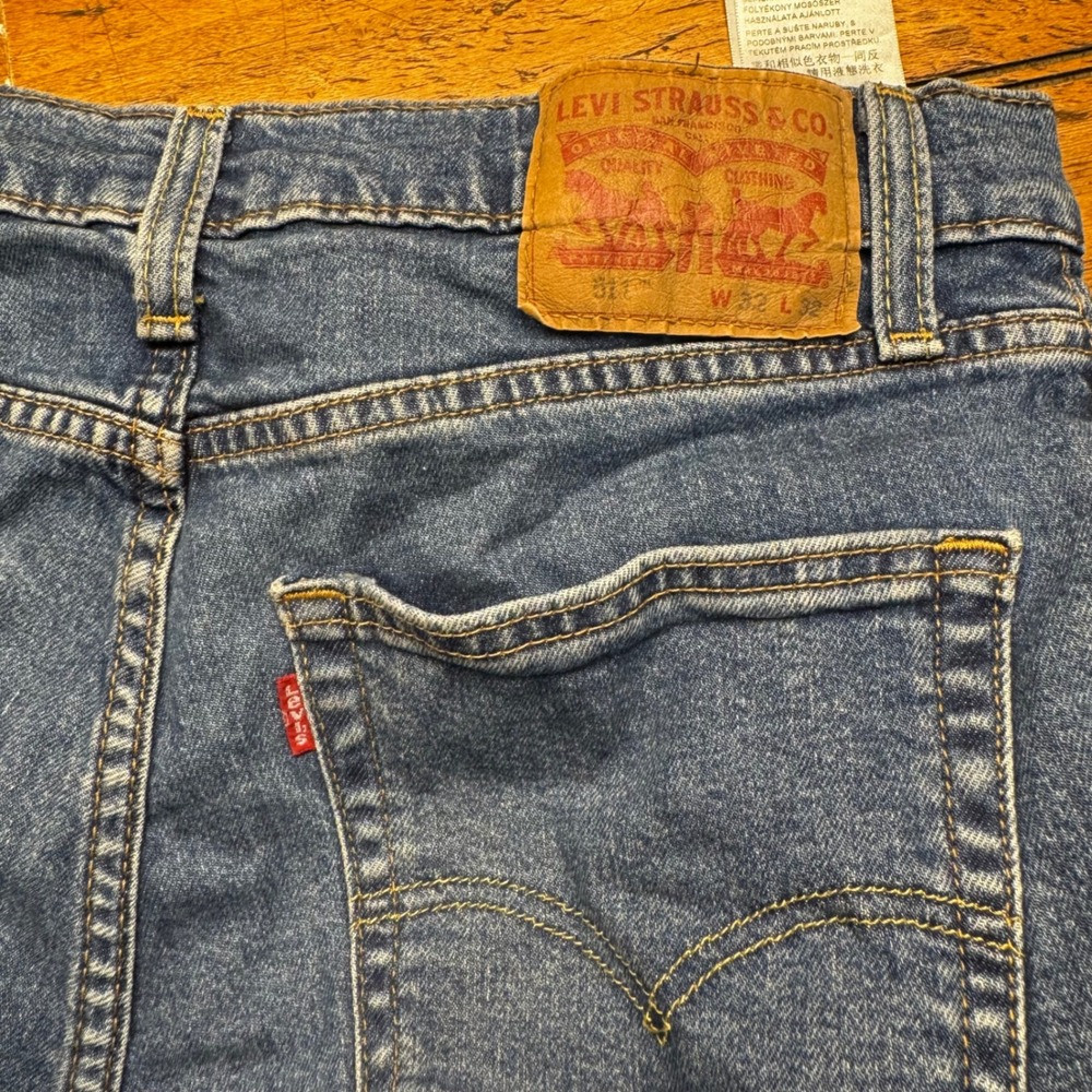 Levis 511 Slim Fit Jeans Mens W32 L32 Medium Wash Blue Denim Pants 04511-1907 - Picture 4 of 5